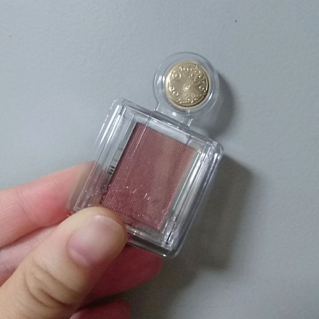 シャドーカスタマイズ/MAJOLICA MAJORCA/単色アイシャドウを使ったクチコミ（1枚目）