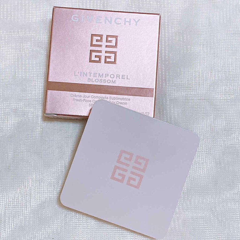 ランタンポレル ブロッサム クリーム コンパクト/GIVENCHY/化粧下地を使ったクチコミ（2枚目）