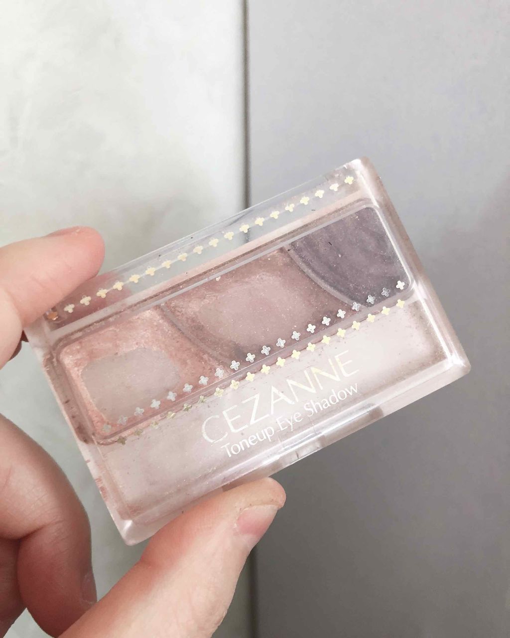 トーンアップアイシャドウ/CEZANNE/アイシャドウパレットを使ったクチコミ(2枚目)