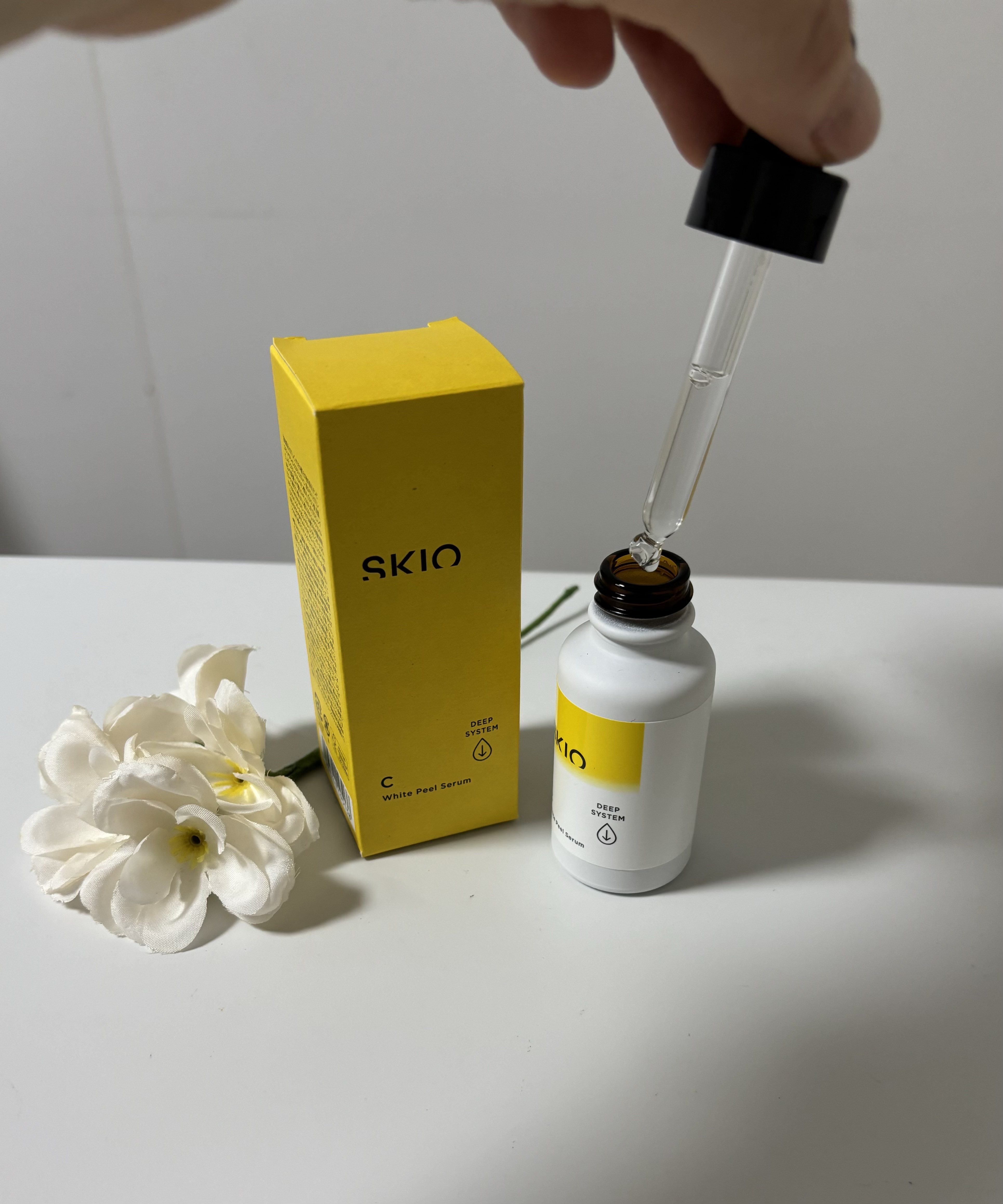 スキオVCホワイトピールセラム/SKIO/美容液を使ったクチコミ（2枚目）