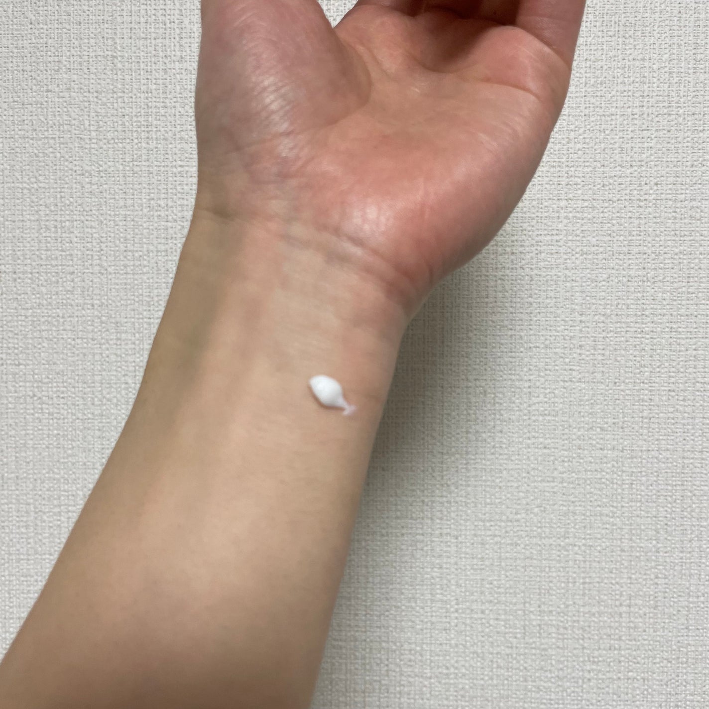 ACアクティブ スポッツクリーム C/NOV/フェイスクリームを使ったクチコミ(2枚目)