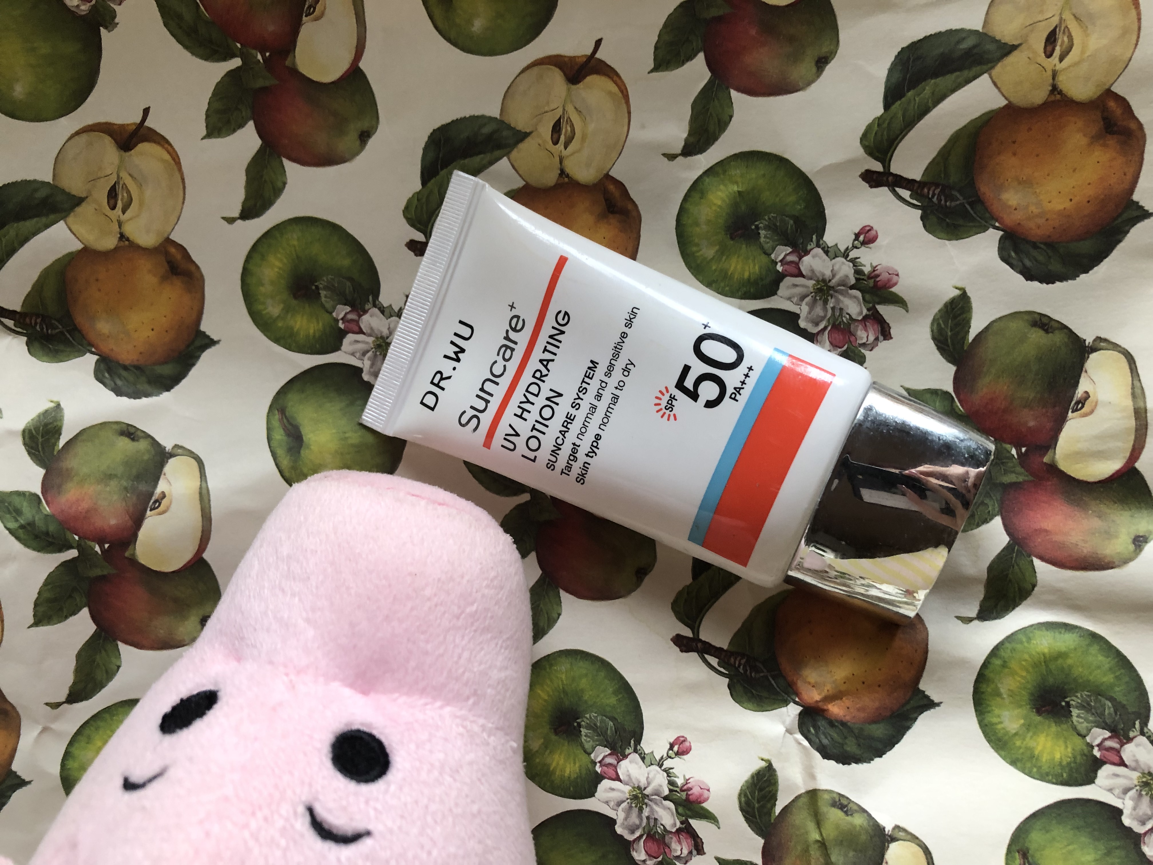 サンスクリーン+  モイスト日焼け止め＜日焼け止め＞/DR.WU/日焼け止めクリームを使ったクチコミ（1枚目）