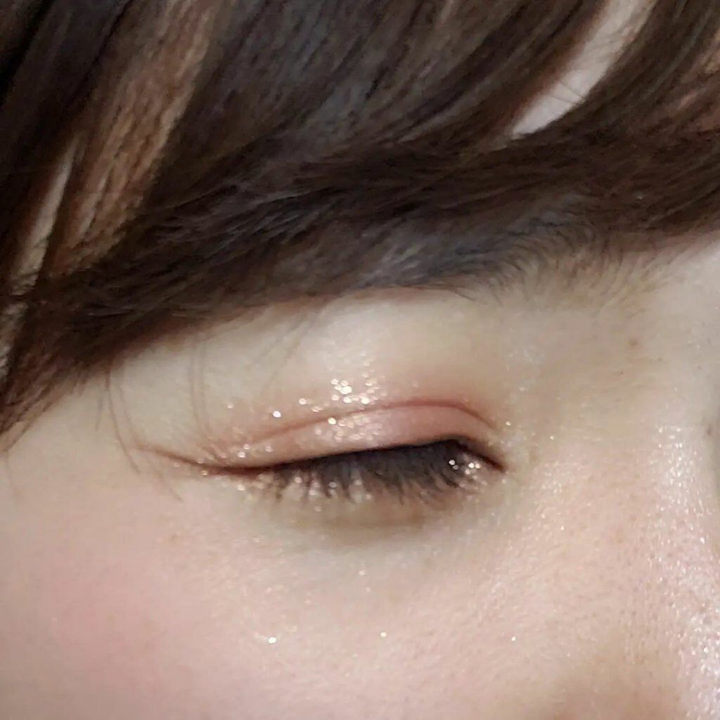 ハードワイヤードアイシャドー/NARS/単色アイシャドウを使ったクチコミ（2枚目）