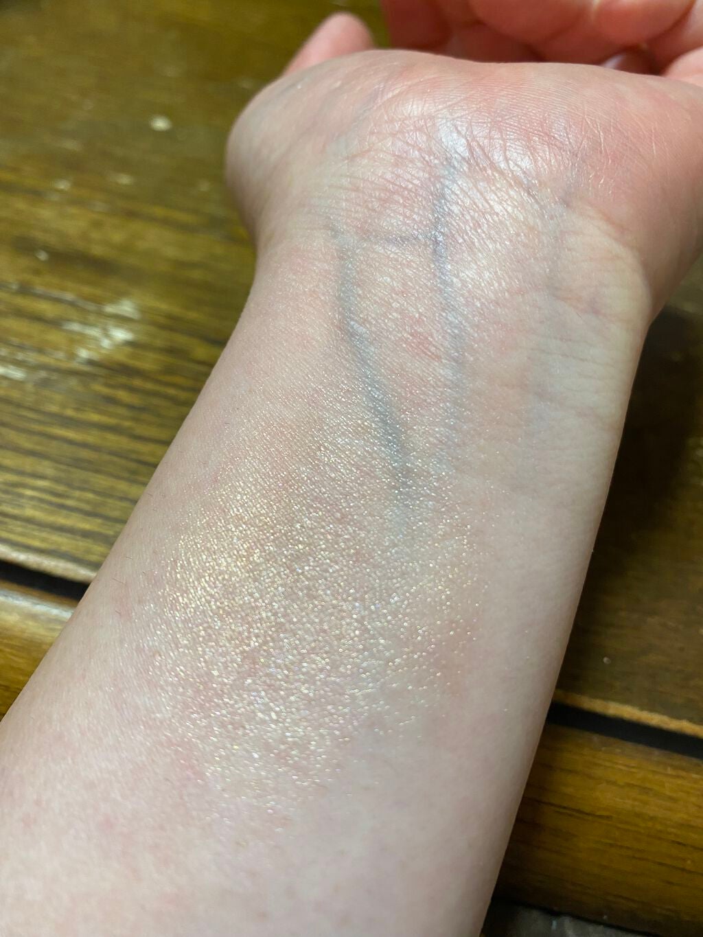 プリズム・リーブル・ハイライター/GIVENCHY/パウダーハイライトを使ったクチコミ(4枚目)