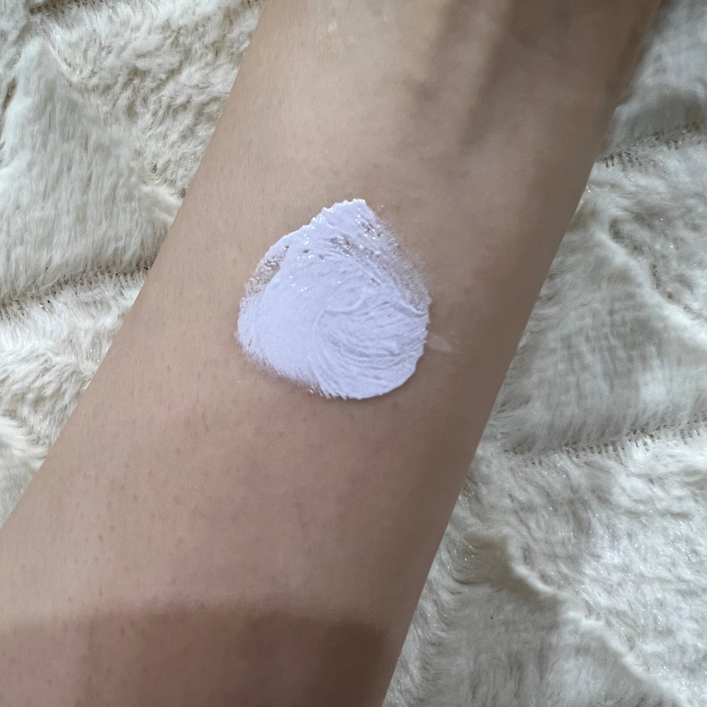 ケイト スノースキンベース/KATE/化粧下地を使ったクチコミ(2枚目)