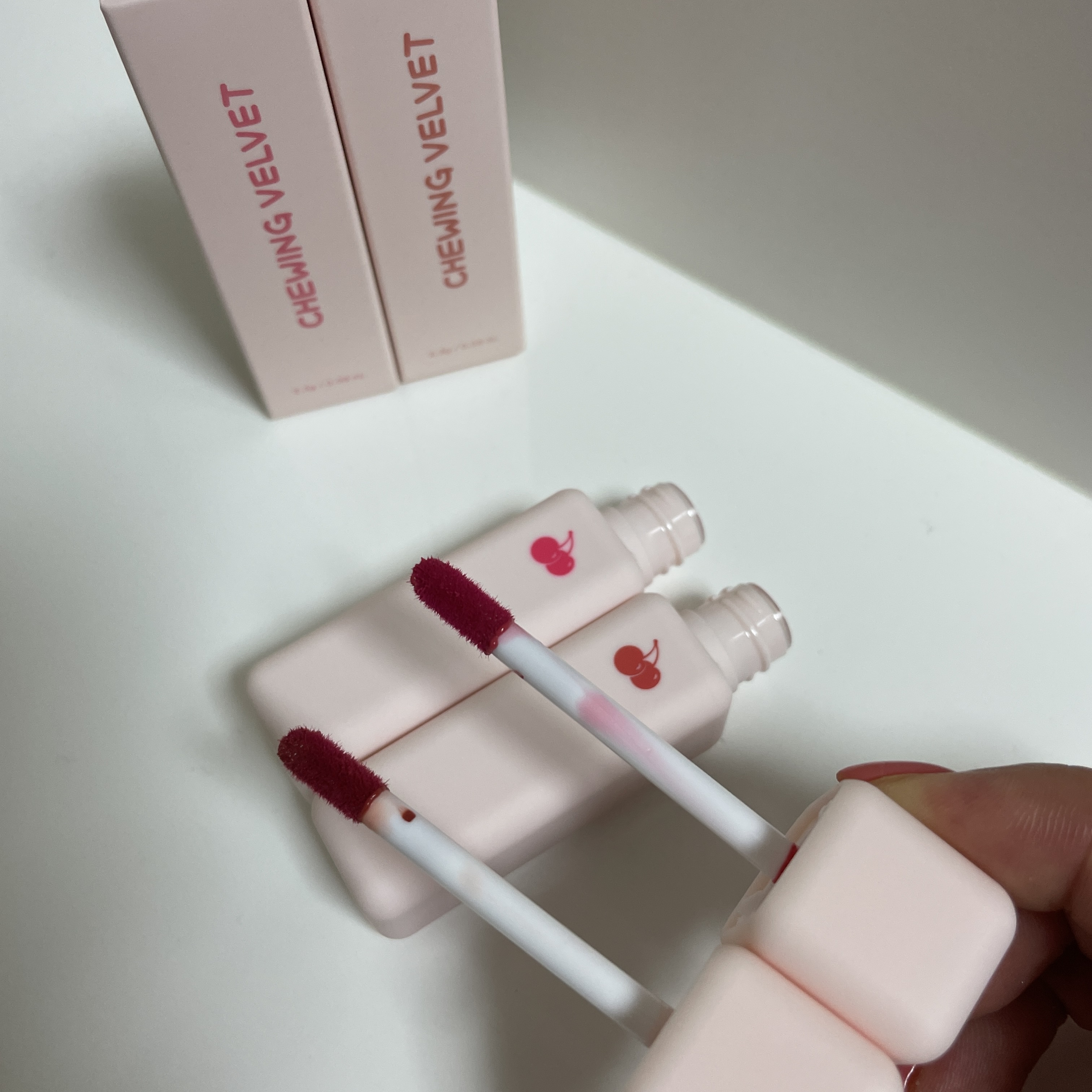 チューインガムベルベットティント/KIRSH(キルシー)/リップティントを使ったクチコミ（2枚目）