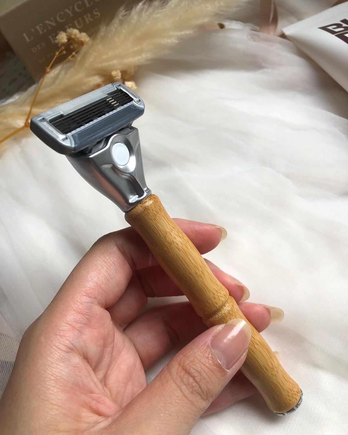 ð¥ð¢ð¬ð.ðððð çŸå®¹ã©ã€ã¿ãŒ on LIPS ã..ãã«ããã°Bulldogã¹ãã³ã±ã¢5æåãªãªãžãã«ãã³ããŒ..ãïŒ3æç®ïŒ