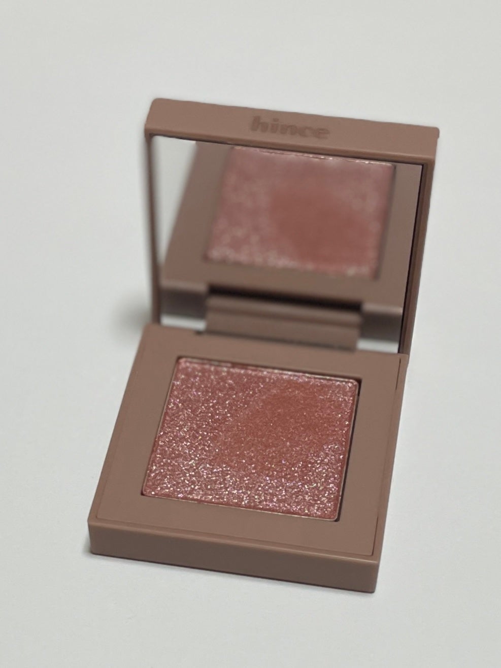 ニューデップスアイシャドウ/hince/単色アイシャドウを使ったクチコミ(2枚目)