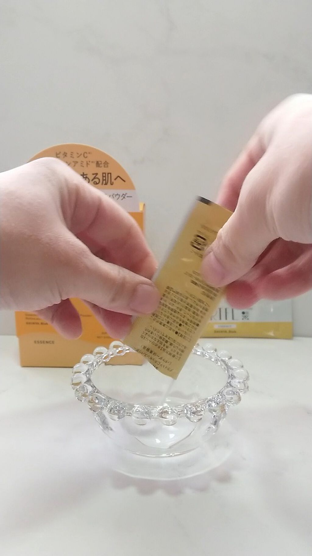 ブライトV.Cエッセンスパウダー/SIRTFL/その他スキンケアを使ったクチコミ（3枚目）