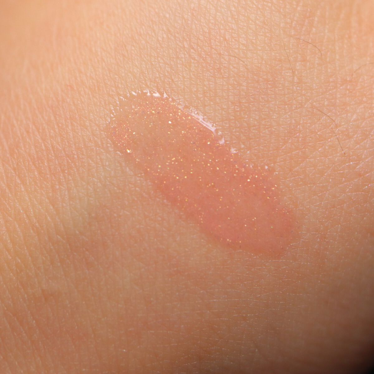 コンフォート リップオイル シマー 09 ローズペタル （限定）/CLARINS/リップグロスを使ったクチコミ（2枚目）