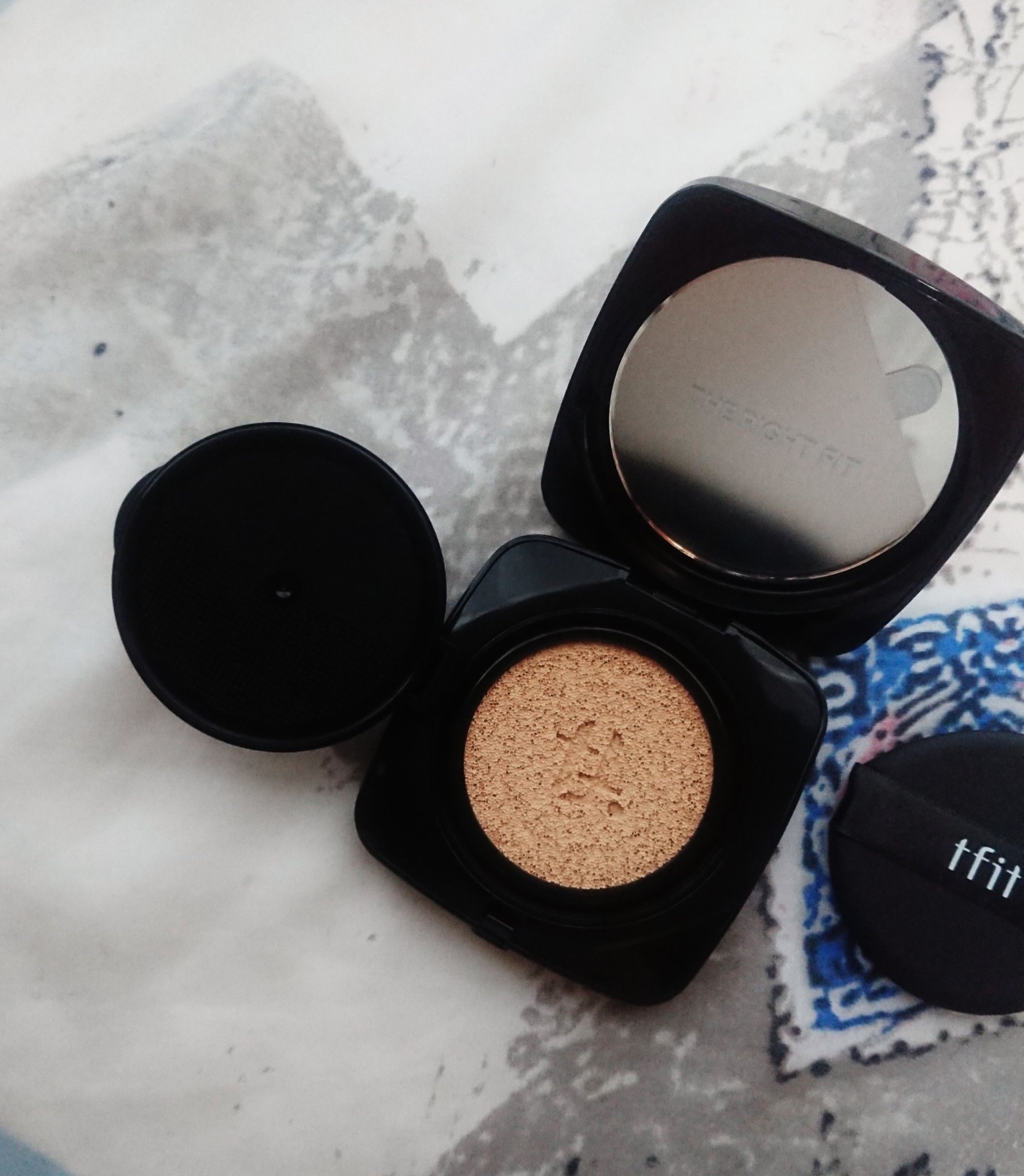 レイヤリングフィット グロークッションEX/TFIT/クッションファンデーションを使ったクチコミ（3枚目）