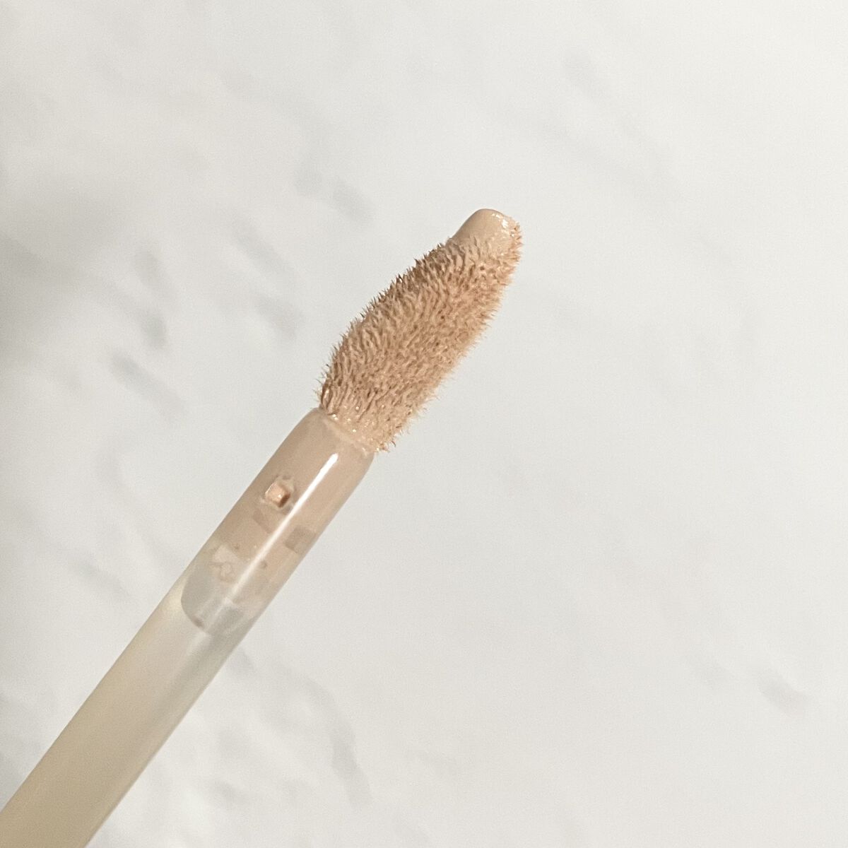 ボーン ディス ウェイ エセリアル ライト コンシーラー オートミール/Too Faced/リキッドコンシーラーを使ったクチコミ（3枚目）