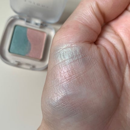 ペタル フロート アイシャドウ/to/one/アイシャドウパレットを使ったクチコミ(7枚目)