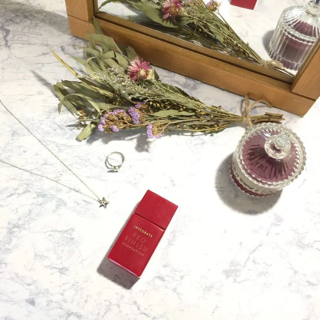 プロフィニッシュリキッド/インテグレート/リキッドファンデーションを使ったクチコミ（1枚目）