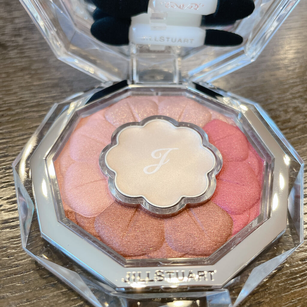 ジルスチュアート ブルームクチュール アイズ/JILL STUART/アイシャドウパレットを使ったクチコミ（2枚目）