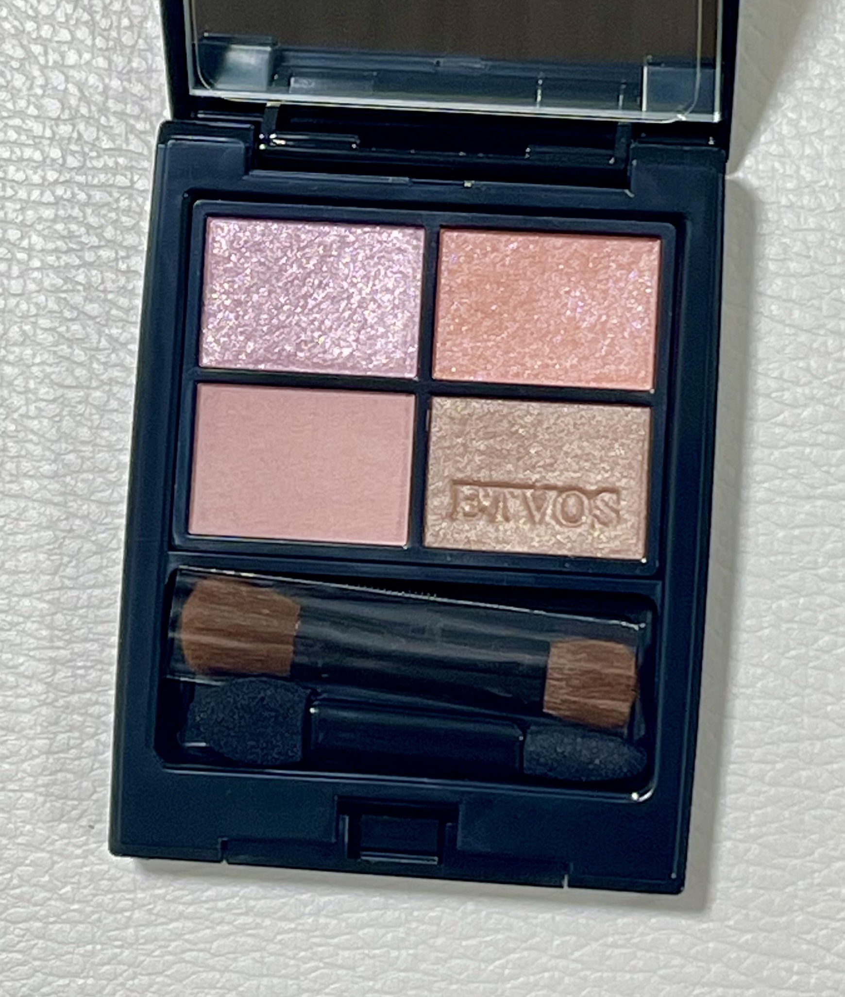 購入品メモ
エトヴォス ミネラルクラッシィシャドー
シェルフルール

春を感じる🌸
