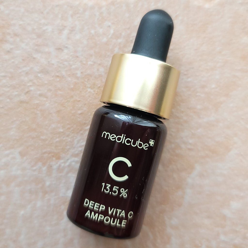 ディープビタCアンプル/MEDICUBE/美容液を使ったクチコミ(4枚目)