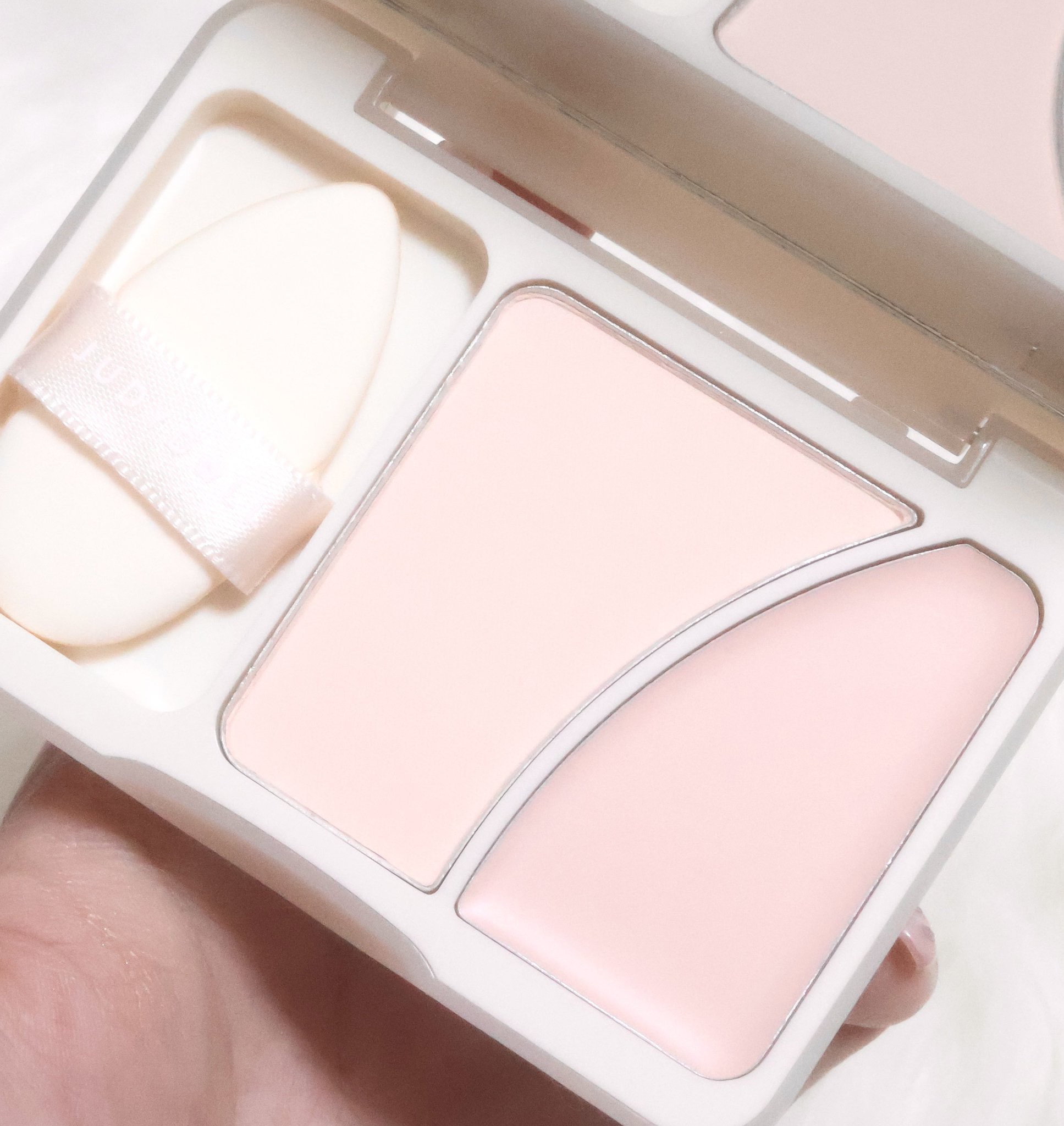 JUDYDOLL フィックスハイライトパクト 01 ストロベリーミルク/JUDYDOLL/クリームハイライトを使ったクチコミ（2枚目）