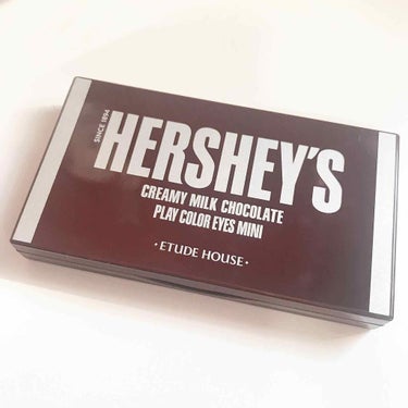 2020/2/1に発売されたエチュードハウス×HERSHEY'Sのアイシャドウ(オリジナル)とリップ(BR401 ヘーゼルナッツチョコ)

アイシャドウの方はさすがのエチュードハウス。発色バッチリ。
4