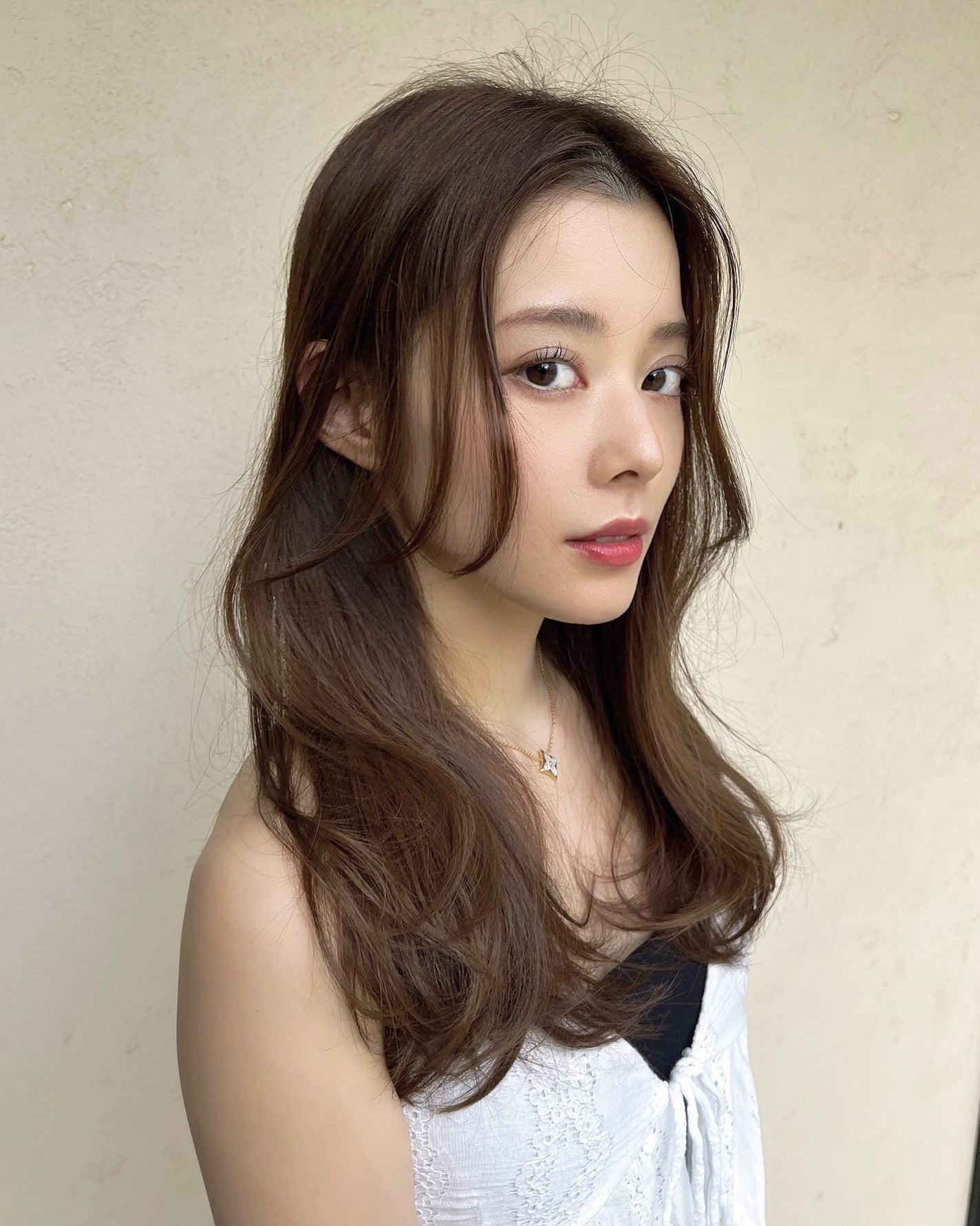 HARUNA on LIPS 「たっぷりレイヤー♡大人上品なレイヤースタイル🩷🩷"低めのレイヤ..」(5枚目)