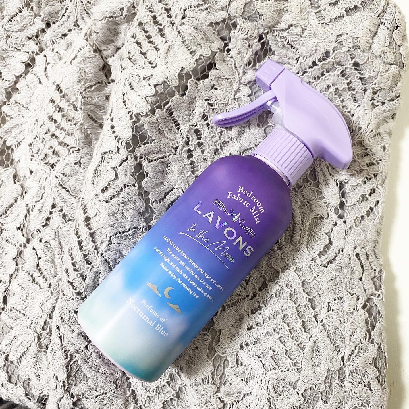 トゥザムーン ベッドルーム&ファブリックミスト ノクターナルブルーの香り/ラボン/ファブリックミストを使ったクチコミ(3枚目)