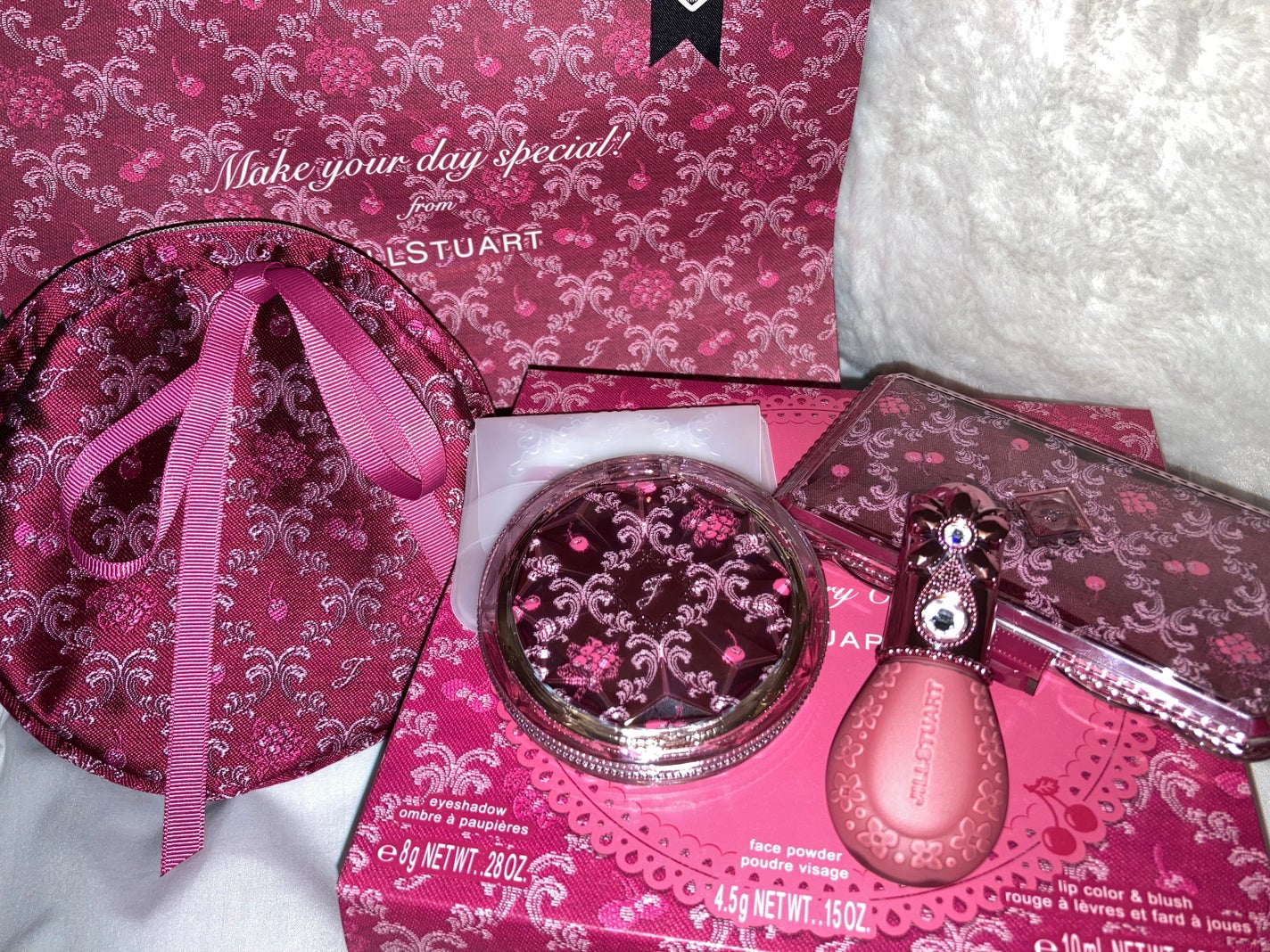 ジルスチュアート ミッドナイトチェリー コレクション/JILL STUART/メイクアップキットを使ったクチコミ(2枚目)