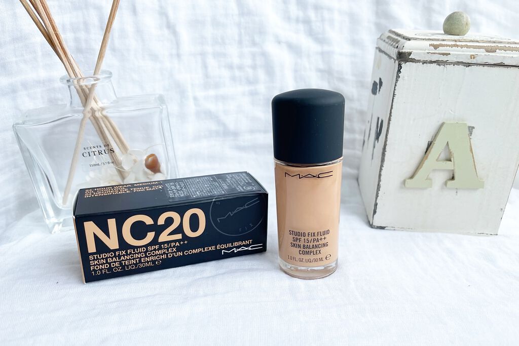 スタジオフィックス フルイッド SPF 15/M・A・C/リキッドファンデーションを使ったクチコミ(1枚目)