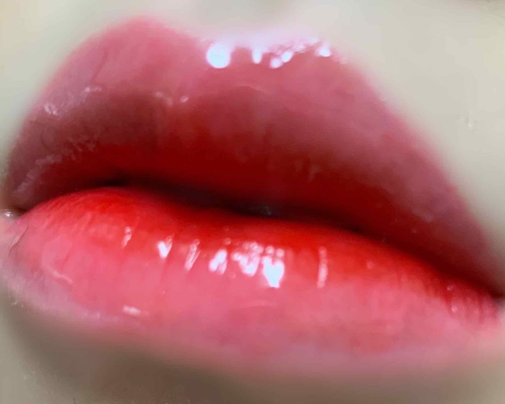 ヴォリュプテ ティントインオイル/YVES SAINT LAURENT BEAUTE/リップグロスを使ったクチコミ（3枚目）