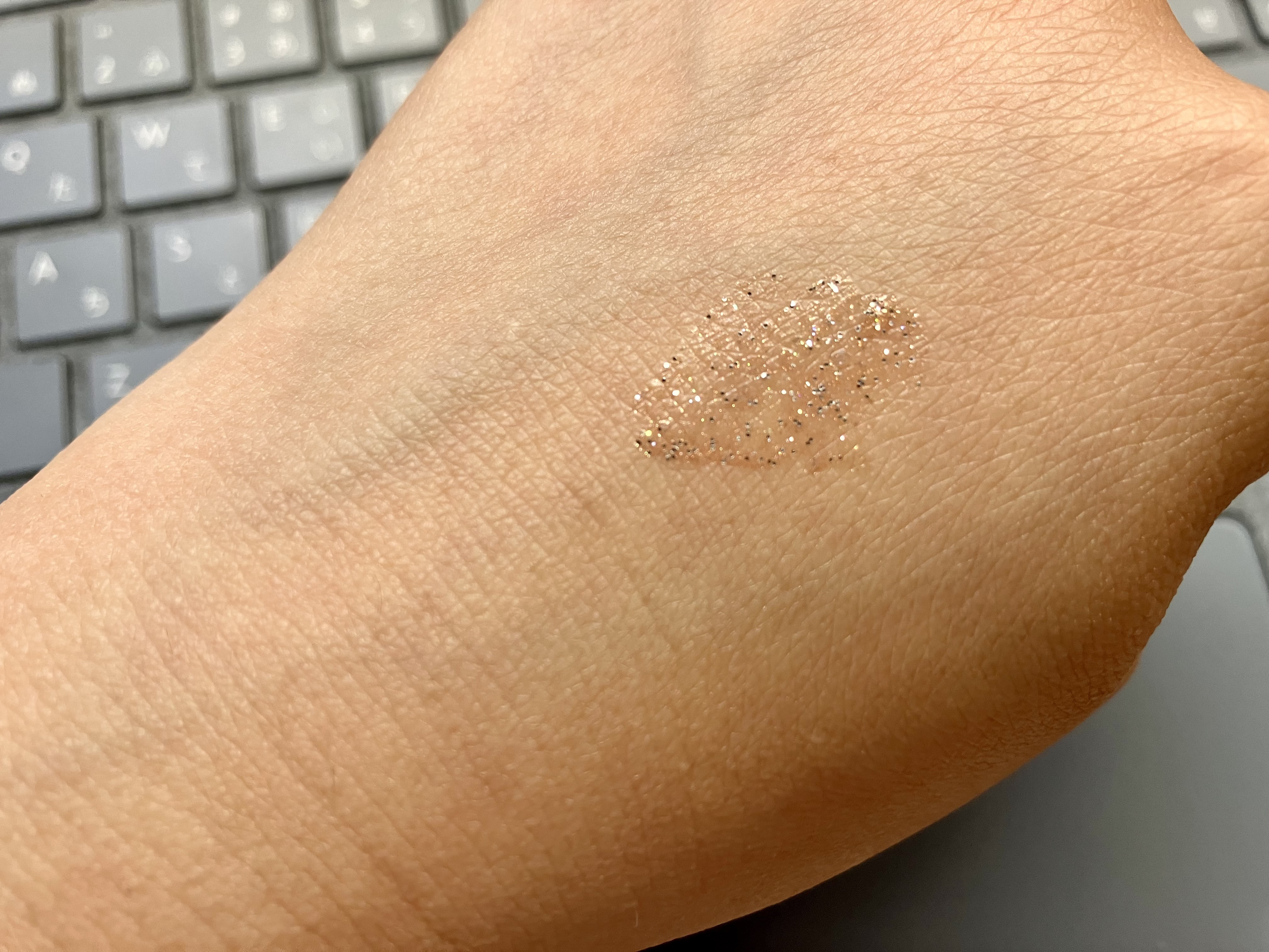 グリッターライナー(MFL リキッドアイシャドウ) ピンク/moitiful/グリッターを使ったクチコミ（2枚目）