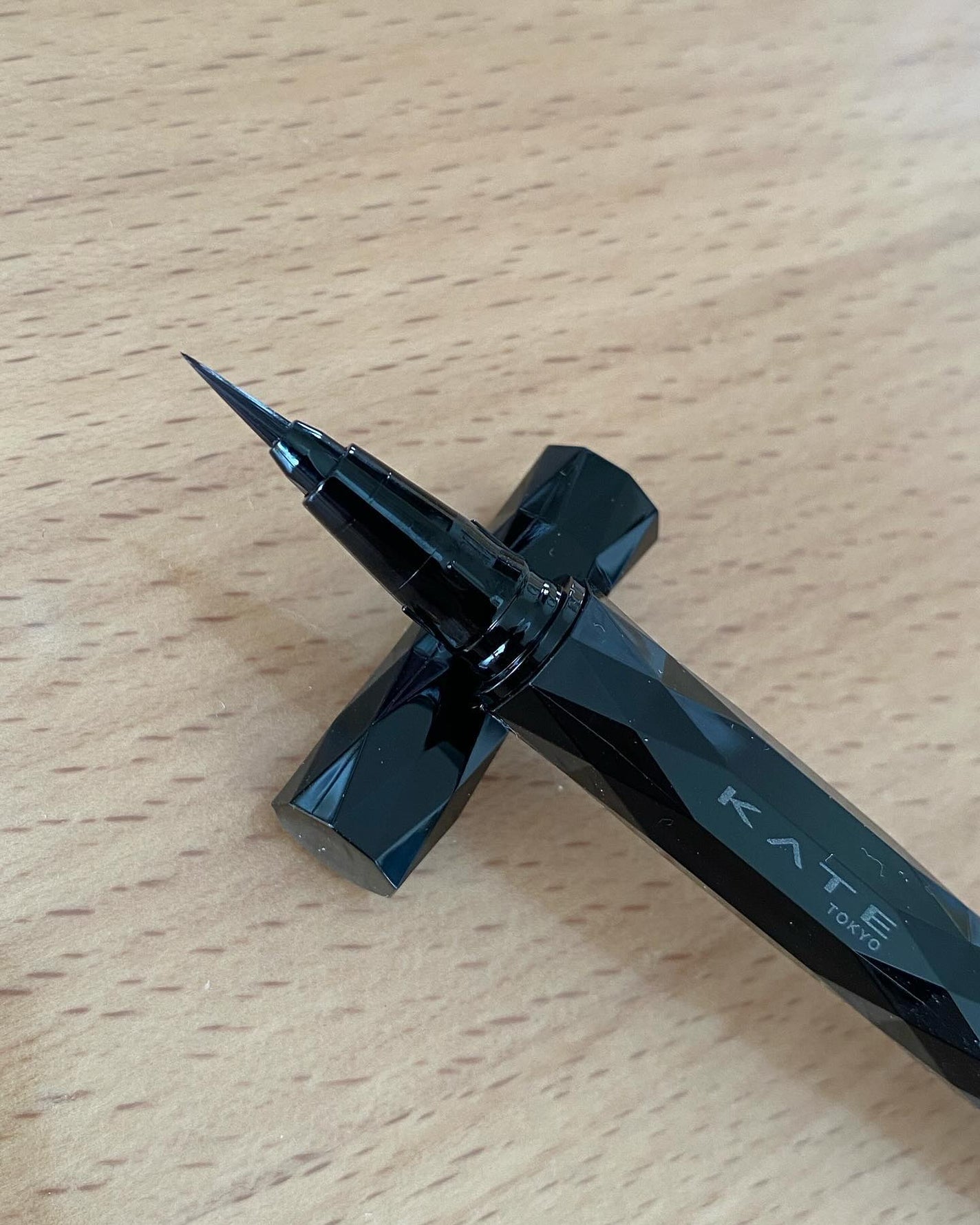 スーパーシャープライナーEX4.0/KATE/リキッドアイライナーを使ったクチコミ(4枚目)