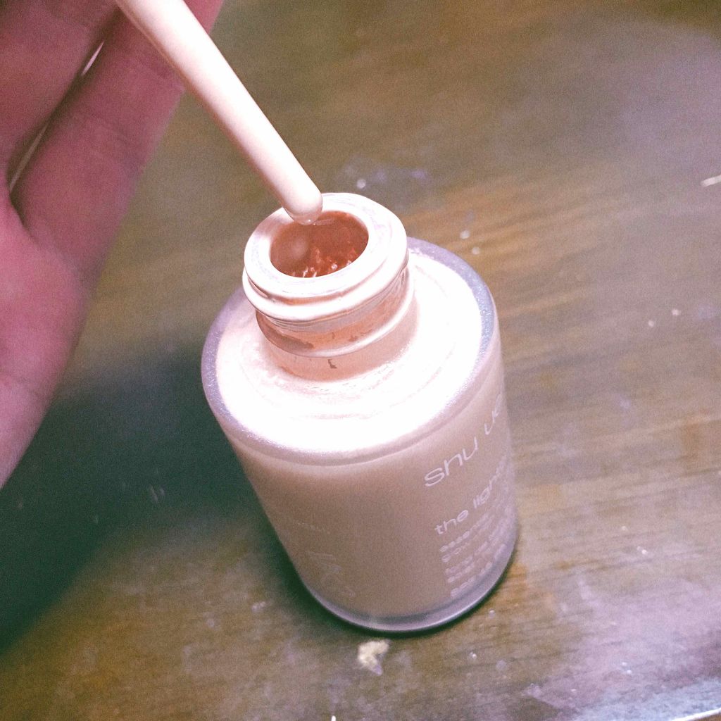 ザ・ライトバルブ エッセンシャル オイル イン ファンデーション/shu uemura/リキッドファンデーションを使ったクチコミ（3枚目）