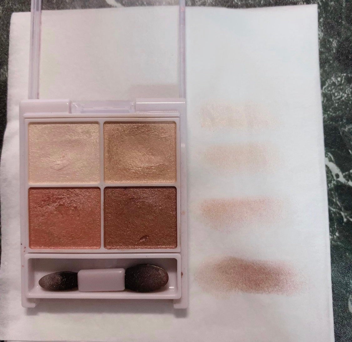 シルキースフレアイズ/キャンメイク/アイシャドウパレットを使ったクチコミ(3枚目)