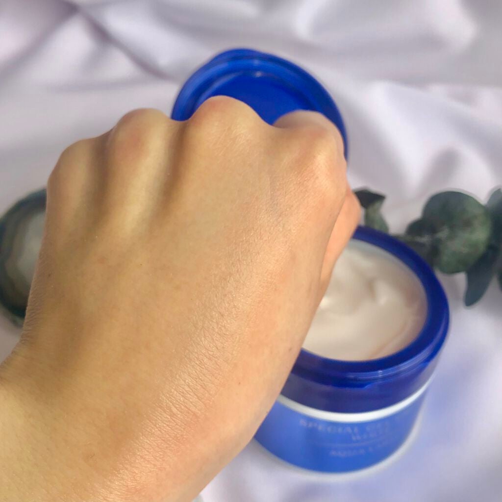 スペシャルジェルクリームA (ホワイト)(医薬部外品)/アクアレーベル/オールインワン化粧品を使ったクチコミ(4枚目)