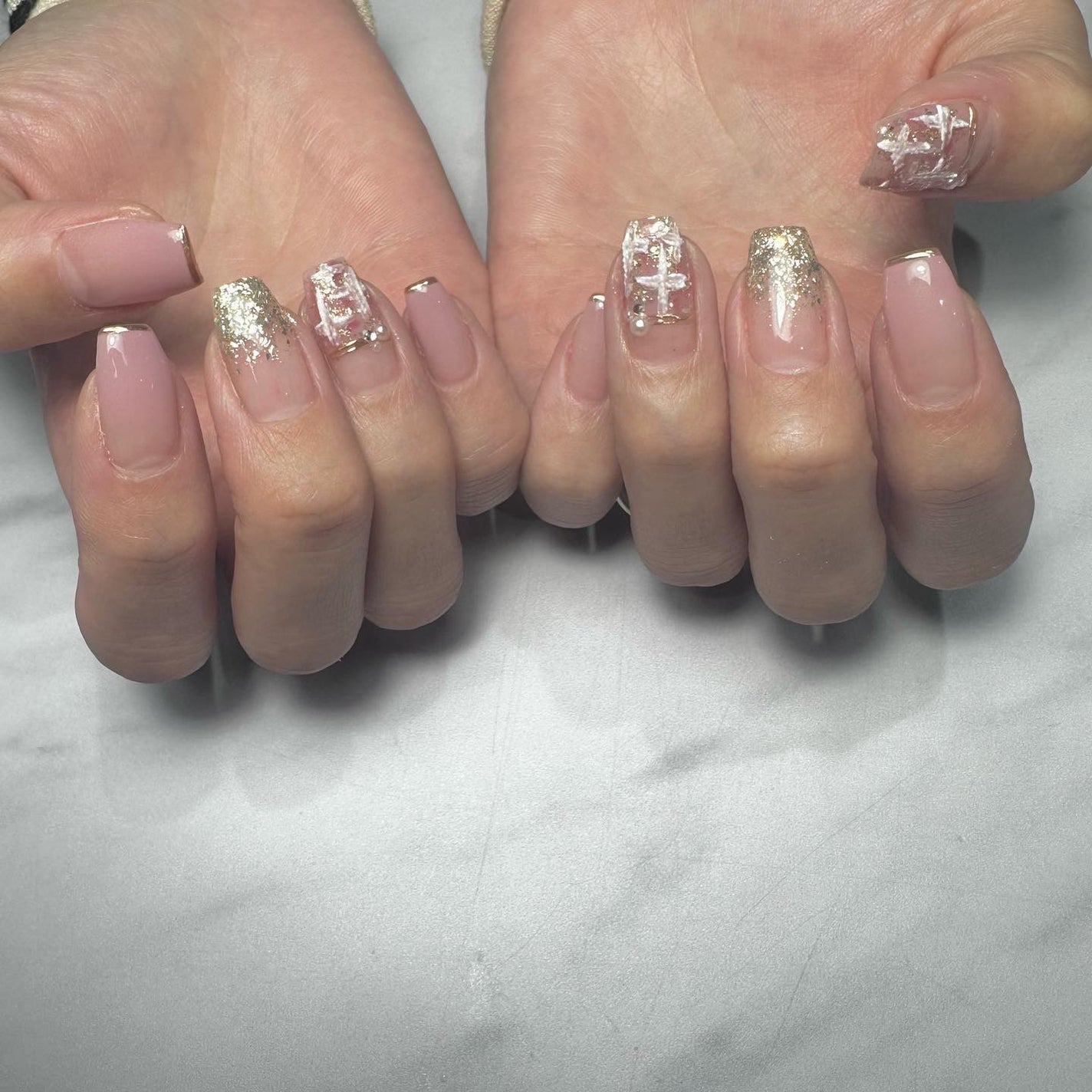 kanna on LIPS 「・・・𝑻𝒘𝒆𝒆𝒅𝒏𝒂𝒊𝒍🎀🩷✨布っぽざくざくツイードネイル🫰🏻..」(2枚目)