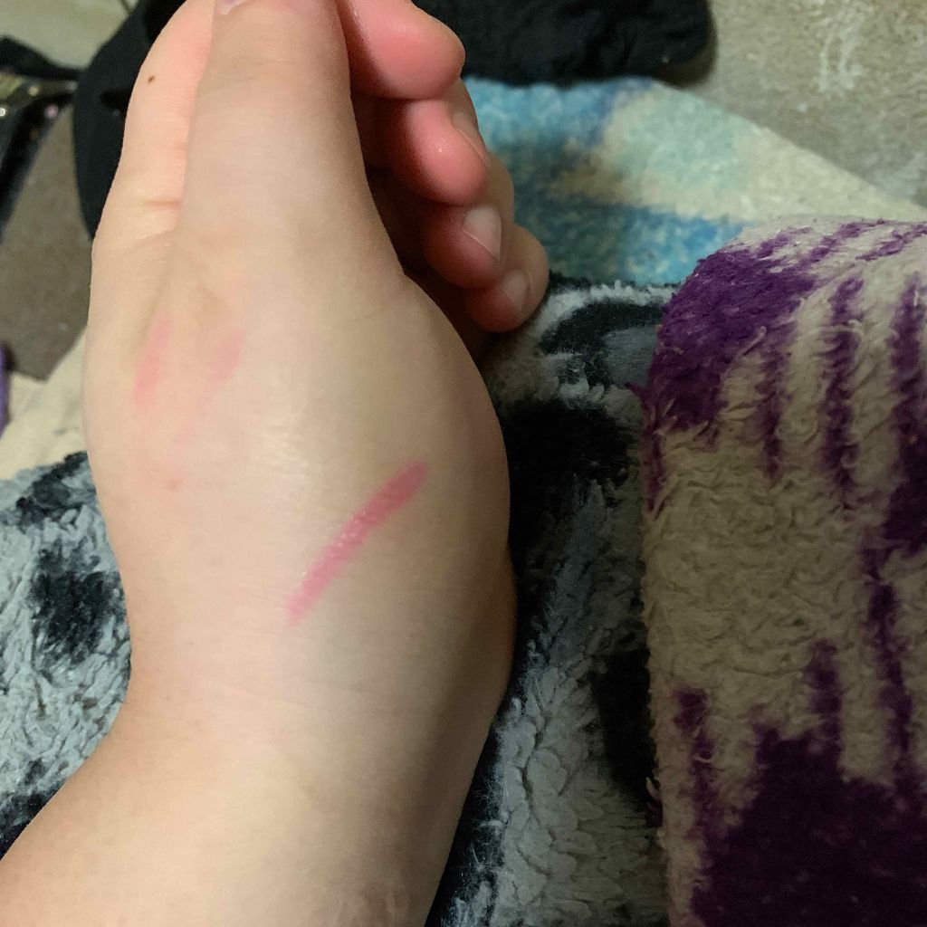 フラワーティントリップN オイルイン/Kailijumei/リップティントを使ったクチコミ(4枚目)