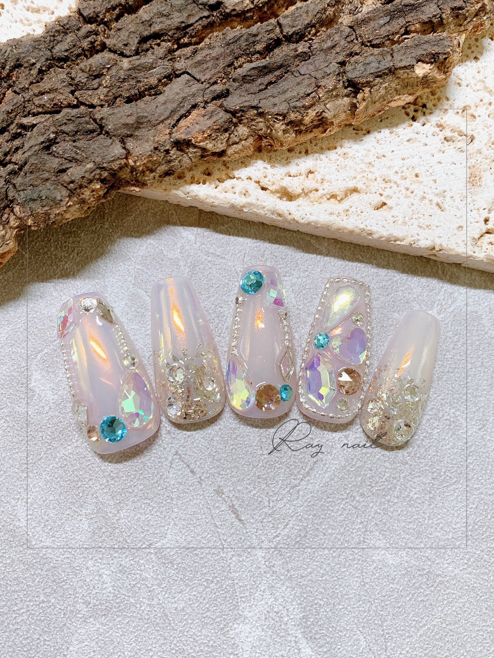 #セルフネイル,#ジェルネイル,#韓国ネイル,#キラキラネイルのネイルデザイン