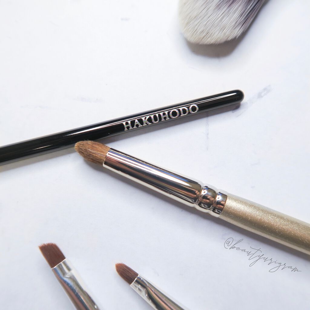 B533 アイシャドウ 尖り/白鳳堂/メイクブラシを使ったクチコミ(1枚目)