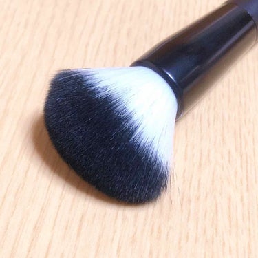 UR GLAM　CHEEK BRUSH/U R GLAM/メイクブラシを使ったクチコミ（2枚目）