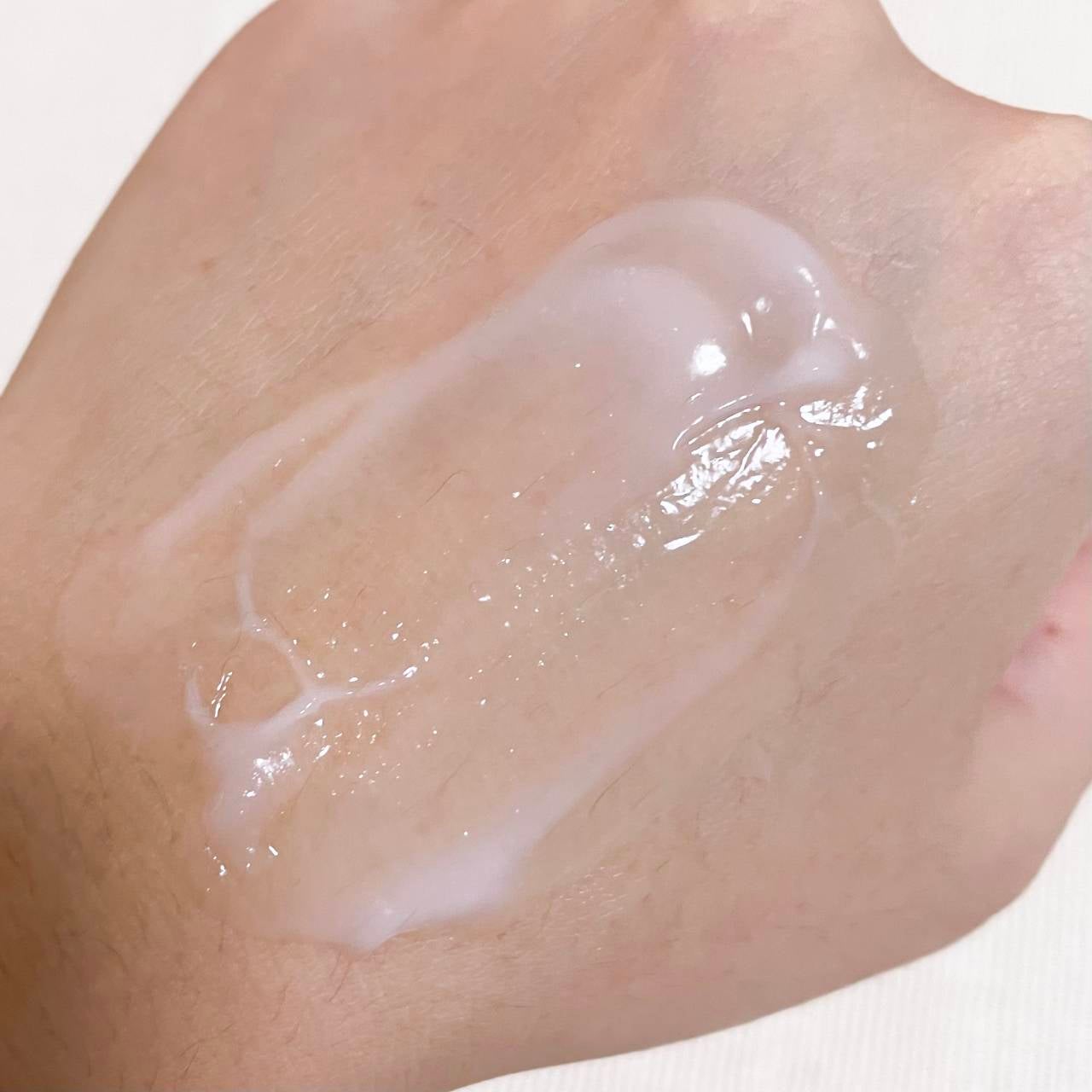 ありな on LIPS 「arztin(エルツティン)エルツティンのシルククリームは、ブ..」(4枚目)