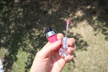 ジルスチュアート クリスタルブルーム リップブーケ セラム 05 lily fuchsia/JILL STUART/リッププランパーを使ったクチコミ(2枚目)