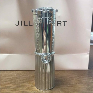 JILL STUART リップブロッサムのクチコミ「誕生日プレゼントに友達から貰いました(*´˘`*)

薄づきで光に反射するとキラキラしてて可愛.....」（1枚目）