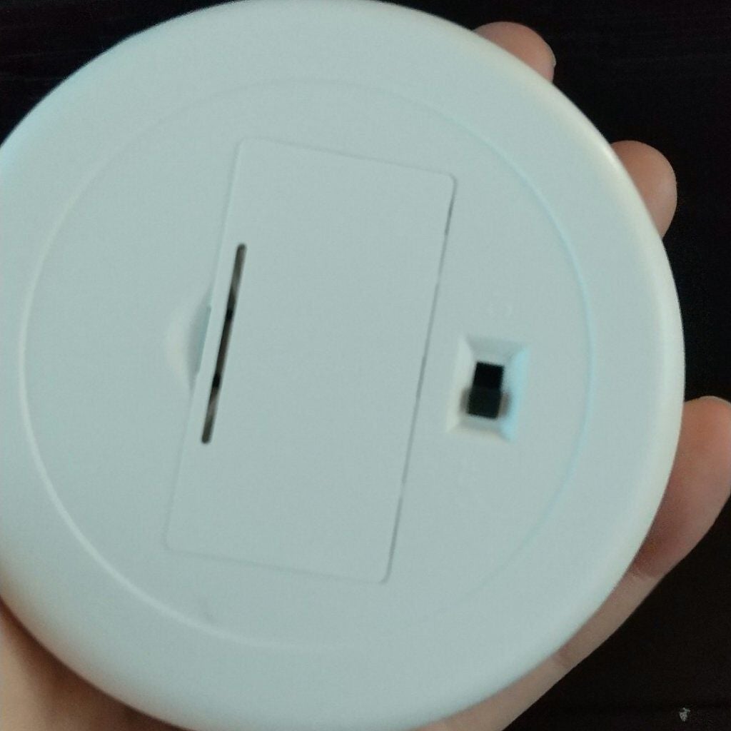 きのこ on LIPS 「セリアで買った二面鏡。上の方が拡大鏡になっています。電気もつい..」(2枚目)