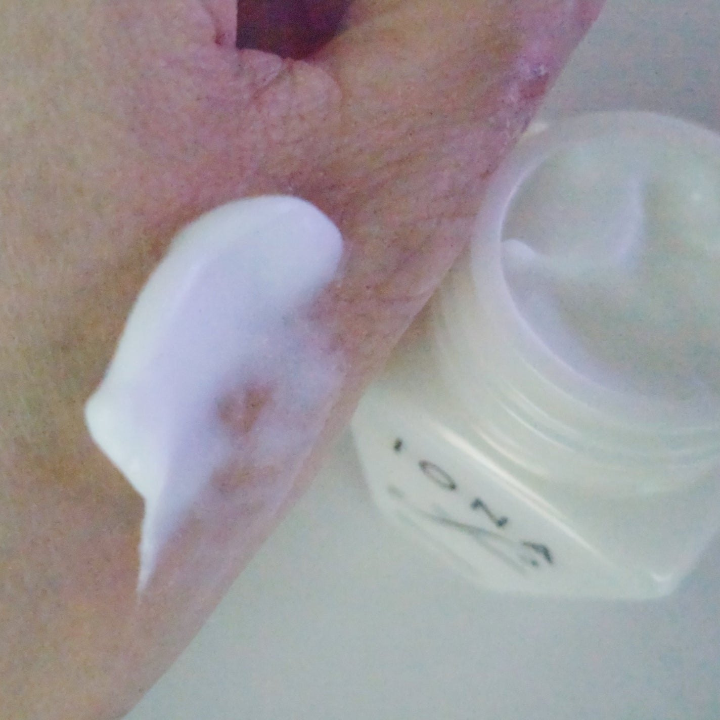 モイスト クリーム/イオナ エフ/フェイスクリームを使ったクチコミ(4枚目)