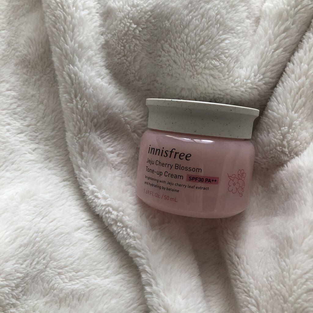 チェジュ チェリーブロッサム トーンアップクリーム/innisfree/化粧下地を使ったクチコミ（1枚目）