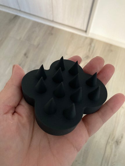 uka scalp brush kenzan/uka/スカルプブラシを使ったクチコミ(2枚目)