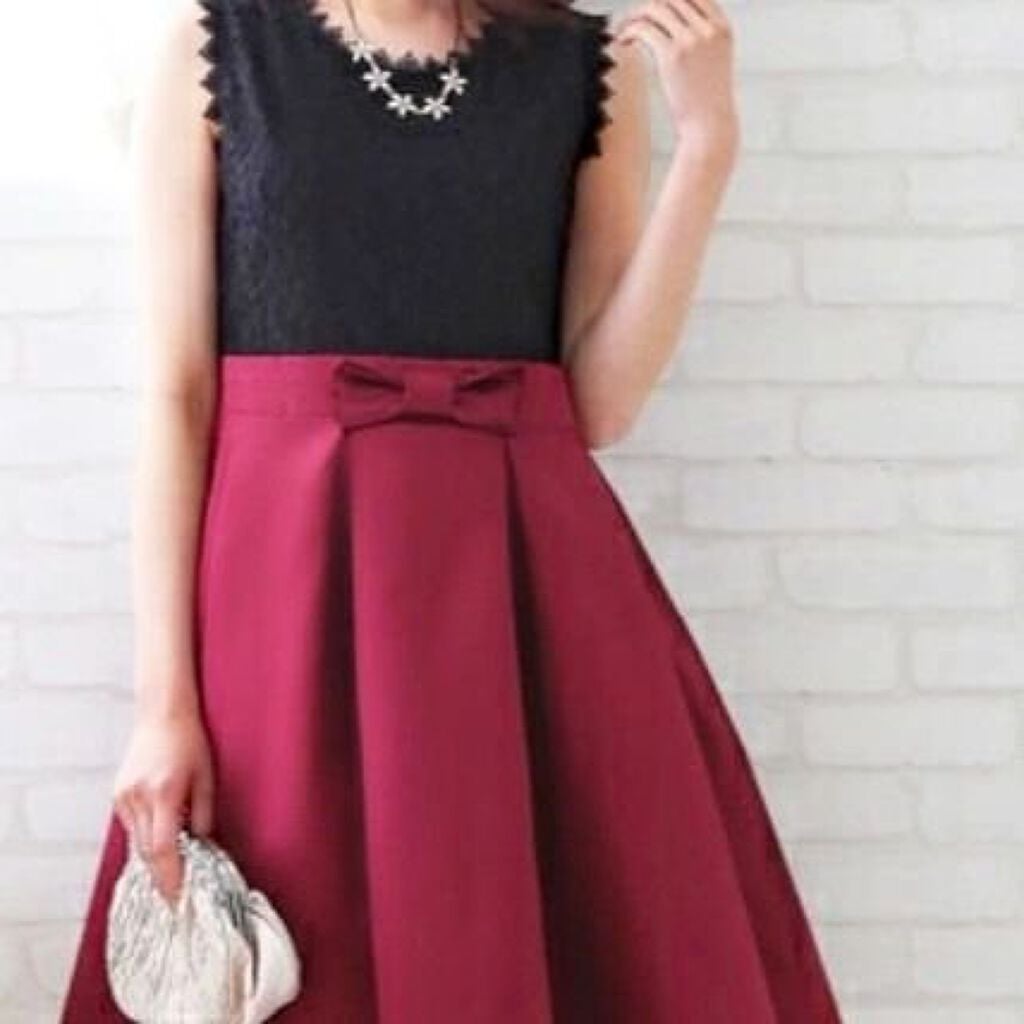 r.kira.nail on LIPS 「2枚目お写真の素敵なドレスに合うキラキラギラギラネイルデザイン..」(2枚目)