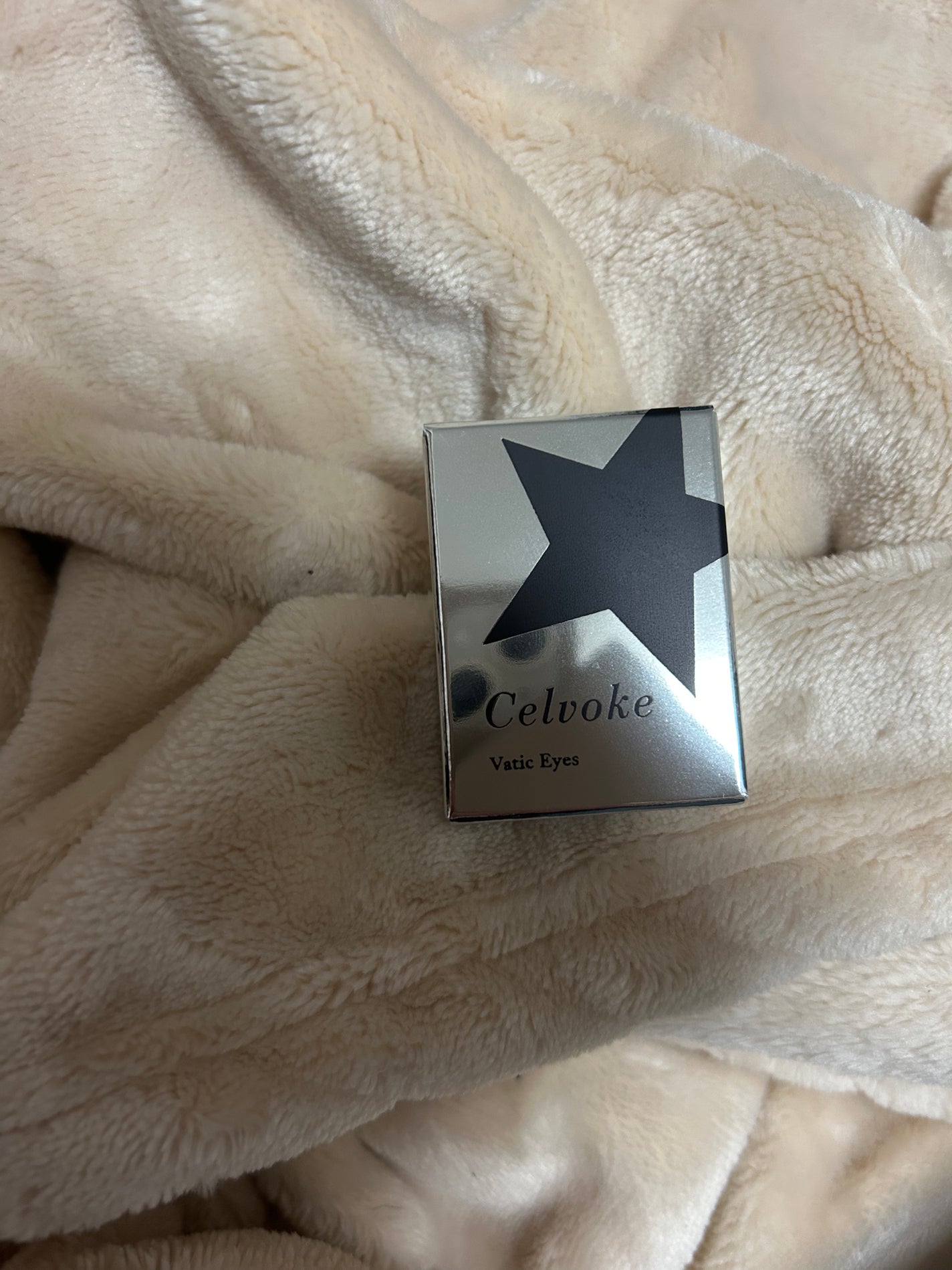 セルヴォーク ヴォランタリー アイズ/Celvoke/単色アイシャドウを使ったクチコミ(1枚目)