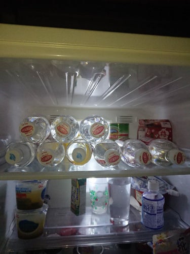 ❤️みやび♥️ on LIPS 「冷蔵庫です🥰👍炭酸水です‼️常に買いだめしてます🎵足らないので..」（1枚目）