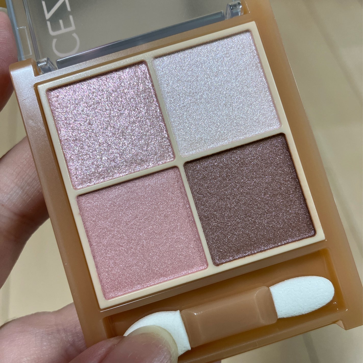 ベージュトーンアイシャドウ/CEZANNE/アイシャドウパレットを使ったクチコミ(2枚目)