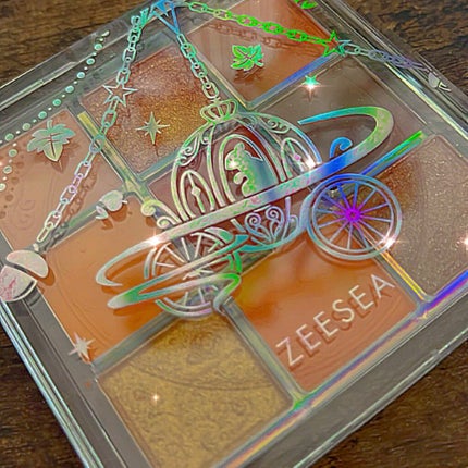 クォーツ 9色アイシャドウパレット(ドリームランドアイシャドウ)/ZEESEA/アイシャドウパレットを使ったクチコミ(1枚目)